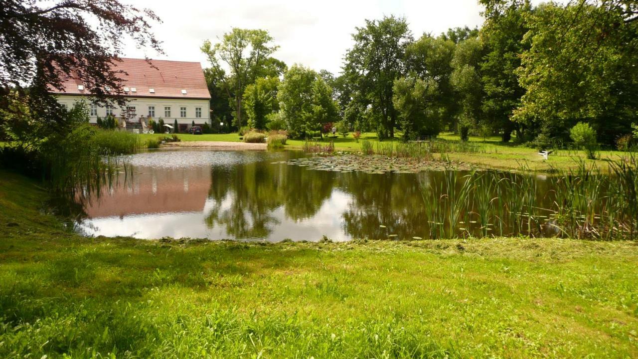 Miodowy Dwor Villa Rusinowo  ภายนอก รูปภาพ